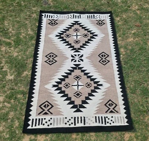 4x6 Handwoven wool Navajo rug Southwestern Design Native American Style Area Rug - Picture 1 of 11
