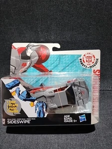 Transformers: Robots in Disguise 1-Step Changer - Sideswipe (Ninja Mode) - Picture 1 of 8