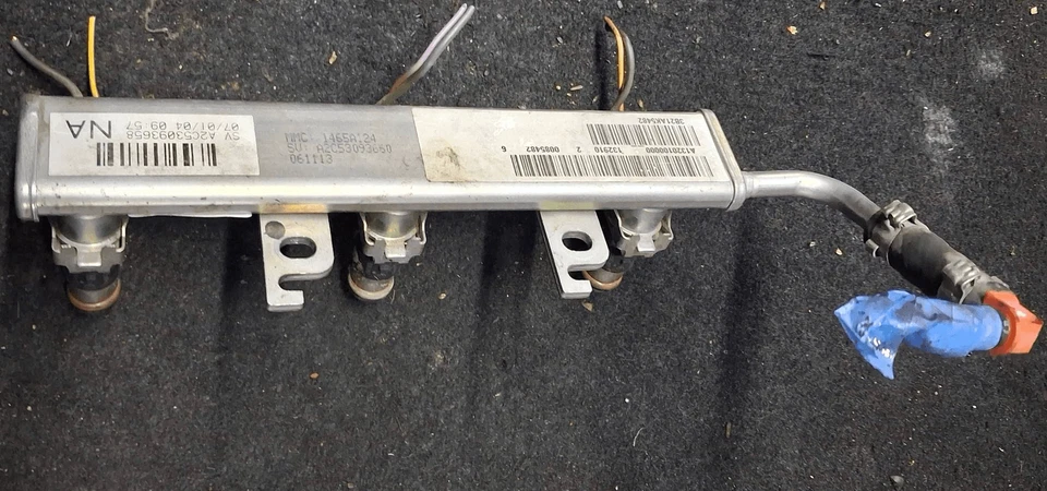 A1320780145 Distributore carburante  SMART FORTWO (A/C451) Coupé (52KW) Ber. - Immagine 1 di 3