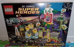 LEGO Super Heroes Jokerland Batman vs Joker 76035 New
