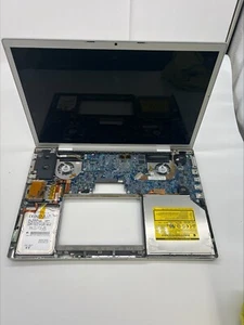 Apple MacBook Pro 17" A1261 2008 Parts only - Photo 1/4