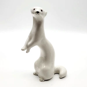 Estatuilla firmada por comadreja nutria de pie de porcelana LOMONOSOV URSR - Imagen 1 de 5