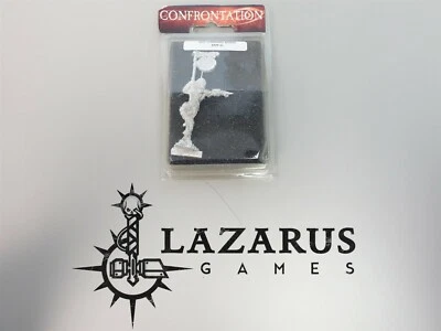 Rackham Miniatures: Confrontation - Kelt Standard Bearer (NiB, oop metal) - Image 1 of 4