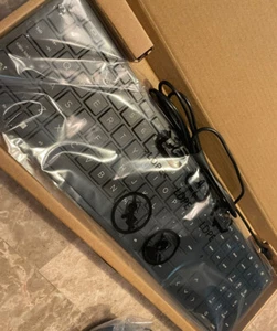 Teclado delgado con cable HP 320K negro 108 llaves USB-A L96909-001 - nuevo - Imagen 1 de 4