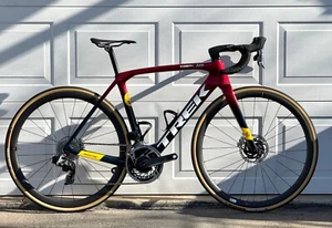Trek Domane RSL Size 56 2023 SRAM Red eTAP AXS Enve Aero Handlebar Reserve 34/37 - Picture 1 of 23