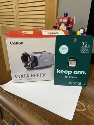 Canon VIXIA HF R100 Camcorder Digital Video Camera W/ Battery and Box WORKS - Image 1 of 4