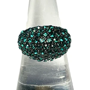 Green Rhinestone Dome Ring Gunmetal Size 7 Vintage 80s Costume Statement Fashion - Picture 1 of 15