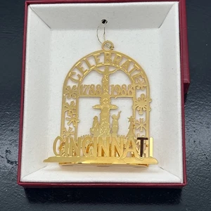 CINCINNATI Bicentenario Ohio Decorazione Natalizia 24K GF Fontana Quadrata Ch10 - Foto 1 di 3