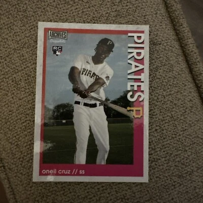 2022 Topps Archives Snapshots RC #26 Oneil Cruz (Pittsburgh Pirates) - Image 1 of 2