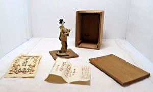 Japanese Geisha Girl in Wood Box with Lid and Original Paperwork Vintage - Picture 1 of 9