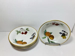Royal Worcester 1961 EVESHAM Cereal Berry Bowl 6.5” Porcelain England 4 Avail - Picture 1 of 9