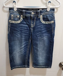 Miss Me Girls Bermuda Shorts Embroidered Pockets Stretch Denim Distressed Sz 14 - Picture 1 of 13