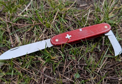 Victorinox Elinox. Navaja militar suiza roja Victorinox Alox antigua Foto 1 de 4