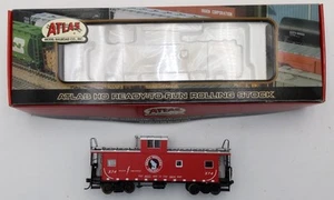 Atlas 1301-4 HO Scale Great Northern Standard Cupola Caboose #X74 EX/Box - Picture 1 of 4