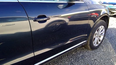 Used Front Right Door Assembly Front fits: 2014 Audi Q5 electric Front Right Gra - Image 1 of 4