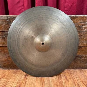 Platillo de paseo con sello pequeño Zildjian A de 20" años 50 2073 g *Video demo* - Imagen 1 de 7