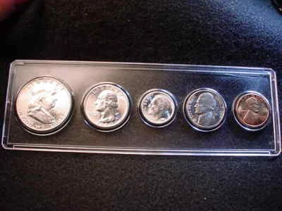 1960 (SMALL DATE) PHILADELPHIA 5 COIN MINT SET ALL BU COINS 90% SILVER!!    #110 - Image 1 of 4