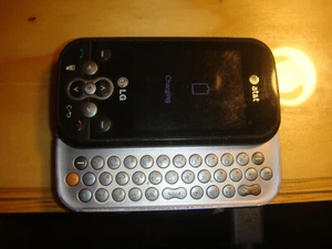 2 phone LG AT&T / samsung AT T old Cellular Phone see picture have p/w  - Picture 1 of 10