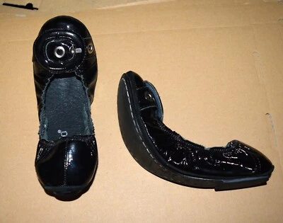 Bernardo Womens Ballet Flats Black Shiny Buckle Slip Ons US Size 8 M Made Brazil - Image 1 of 4