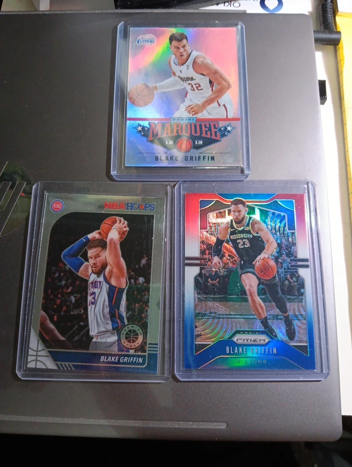 BLAKE GRIFFIN ЛОТ ИЗ 3 БАСКЕТБОЛЬНЫХ КАРТОЧЕК - Изображение 1 из 1