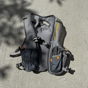 Nathan 2L Hydration Vest Backpack Running Buckle Gray Hiking Vest Only - Picture 1 of 6