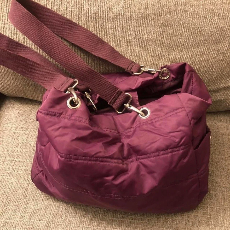 Avon Bolso de Hombro Acolchado Puff Morado Monedero Foto 1 de 1