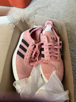 Nuevo Hombre’s 7.5 = 8.5 Mujer’s Gazelle Rosa y Púrpura Foto 1 de 4