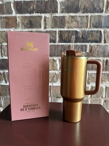 Bicchiere Stanley The Quencher H2.0 Flowstate 40 oz orpello in rame nuovo con etichette - Foto 1 di 6