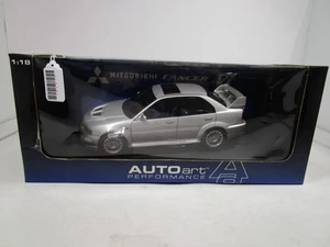 AUTOART 1/18 PERFORMANCE SILVER MITSUBISHI LANSER EVO VI STREET CAR RHD *READ* - Picture 1 of 7