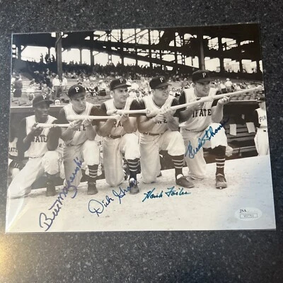 MAZEROSKI, GROAT, FOILES & THOMAS signed 8x10 Photo with ROBERTO CLEMENTE! JSA - Image 1 of 4