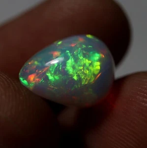 5.2 Ct 14.8x11.5 MM Natural AAA Rainbow Flashy Welo Fire Ethiopian Opal Cabochon - Picture 1 of 15