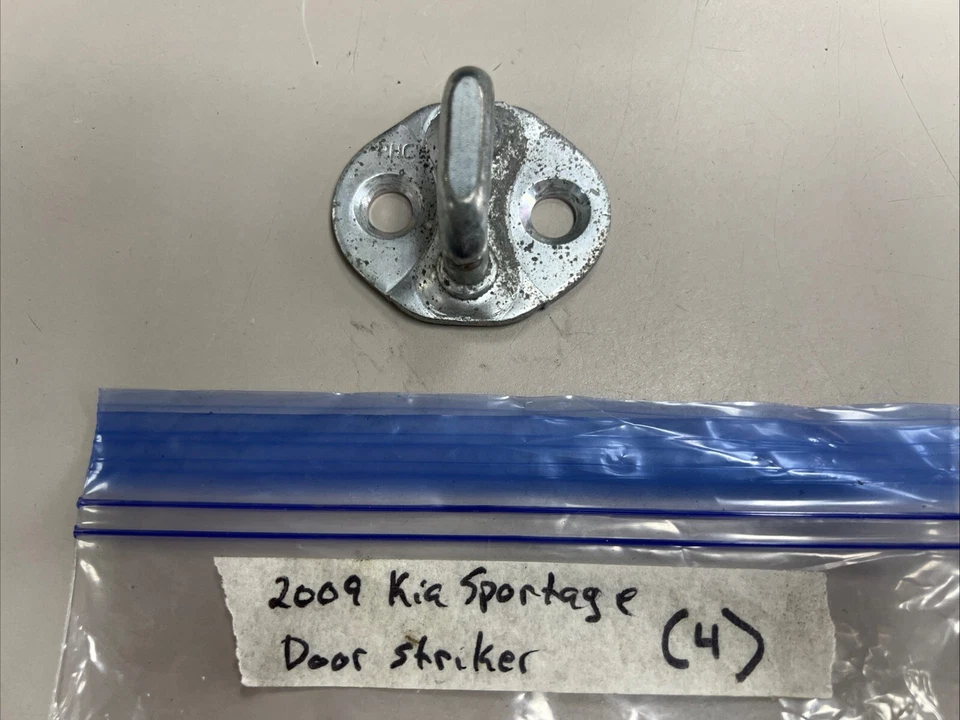 Kia Sportage 2005-2010 OEM pestillo puerta placa golpeador 05 06 07 08 09 10 Foto 1 de 1