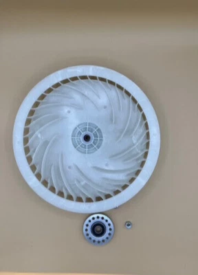 Panda / Black+Decker Compact Dryer Fan Impeller & Bearing Assembly – Fits PAN725 - Image 1 of 4