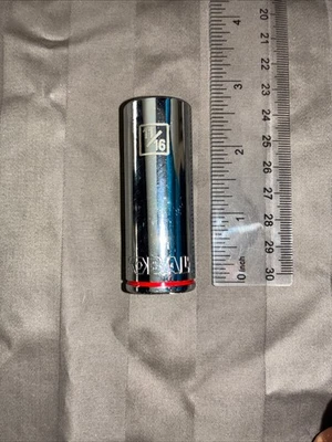 Craftsman 43316, 3/8" Drive 12 Point Deep Standard Socket 11/16" - Image 1 of 4