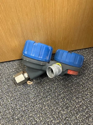 Sensor de nivel capacitivo magnetrol modelo # 708-501A-110/7EF-A410-060 Foto 1 de 4