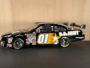 Mark Martin #01 Army 2007 Impala SS COT 1:24 Drivers Select Limited Edition - Picture 1 of 11