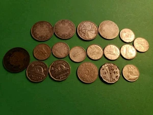 Bonito surtido de monedas canadienses de $1,90 en plata más otras - Imagen 1 de 4
