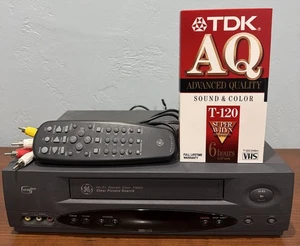 GE VG4275 4 cabezales Hi-FiVCR VHS reproductor grabadora con cables de cinta control remoto - probado funciona - Imagen 1 de 11