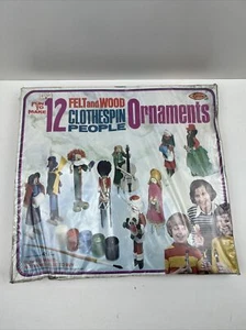 Vintage Arrow 3562 Clothespin People Ornaments Craft Kit Dolls 1976 Felt Wood - Picture 1 of 16
