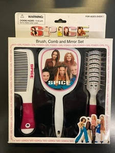 Neu im Karton Neu im Karton Gewürz Mädchen Pinsel Kamm und Spiegel Set 1997 offizielle Ware - Bild 1 von 2