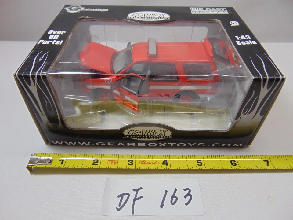 GEARBOX 1/43 BOSTON FIRE TCU FIRE DEPT. FORD EXPEDITION NEW MODEL CUSTOM 2006 - Image 1 of 4