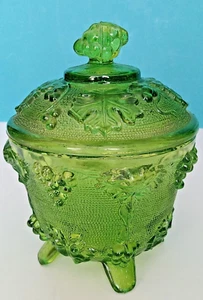 Vintage Jeannette Green Grape And Vine Footed Candy Dish Bowl w/Lid 5.5" - Picture 1 of 9