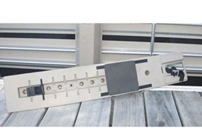 Borde de muelle + guardabarros de PVC Toon, negro, 6 x 36 pulgadas - CAJA DAÑADA Foto 1 de 3