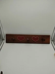 Vintage 80er Holz Klammerständer Garderobe Hut Küchentuch Schürze Land Oma Herzen  - Bild 1 von 8
