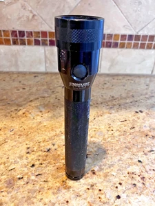 Linterna recargable Streamlight Stinger. Actualización LED, cargador de batería OEM. - Imagen 1 de 8