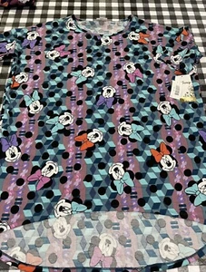 Camisa túnica LuLaRoe M Disney Irma mediana lazos de Minnie Mouse verde azulado rosa #731 - Imagen 1 de 6