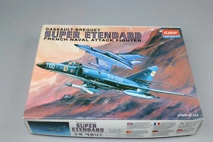 ZF662 Academy Hobby model kits 1/72 maquette avion FA053-3000 SUPER ETENDARD - Picture 1 of 7