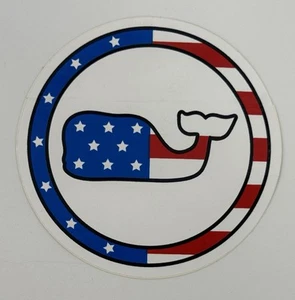 Vineyard Vines rot weiß & blau Flagge rund 3,5" Wal Aufkleber Abziehbild neu - Bild 1 von 3