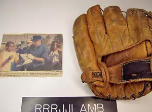BROOKS ROBINSON Signed AUTOGRAPH on 1959 Wilson A2914 Baseball Glove HOF AUTO - Picture 1 of 8