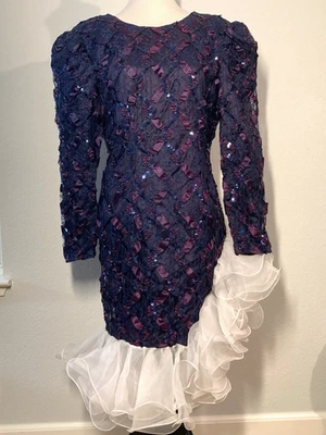 Vestido De Colección Años 80 Púrpura Baile de graduación Cóctel Lentejuelas Volantes en Niveles 11-12 Dave & Johnny Foto 1 de 4